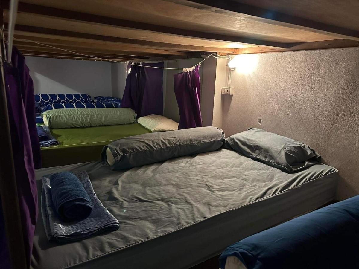Haadrin Fellini Hostel & Pizzeria 핫 린 외부 사진